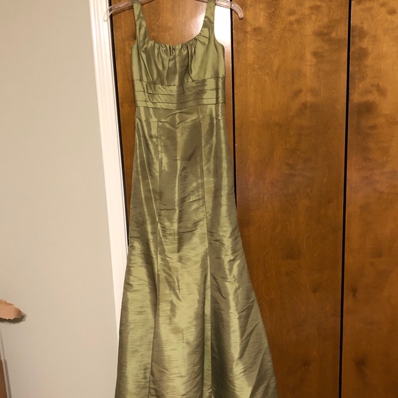 Floor length formal dress - Picture 1 of 2